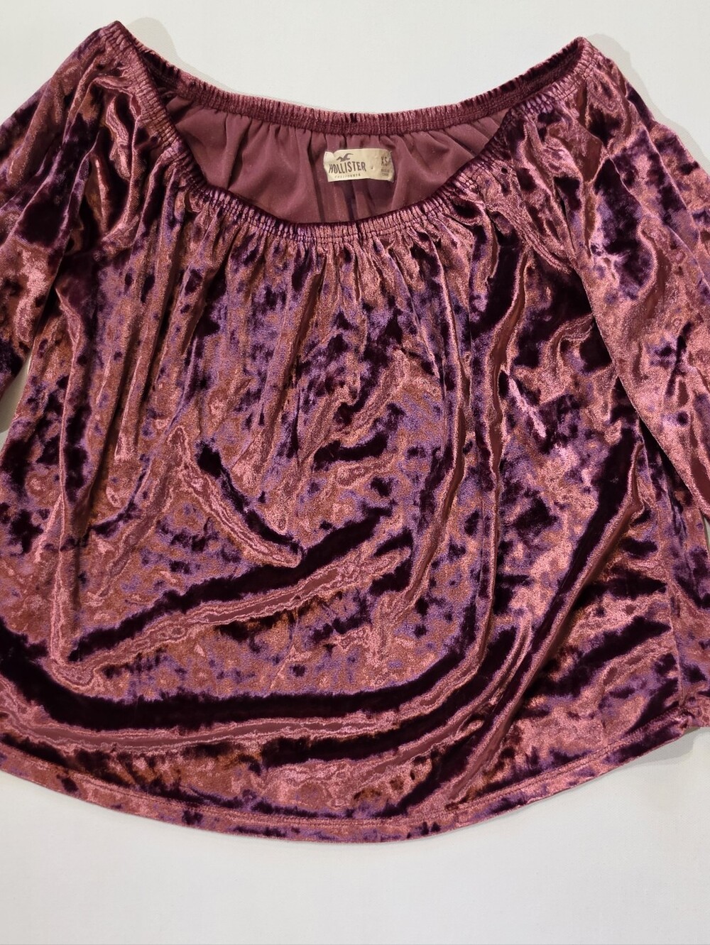 Hollister Crushed Velvet Off Shoulder Crop Top Womens XS Mauve Y2K Festival Wear